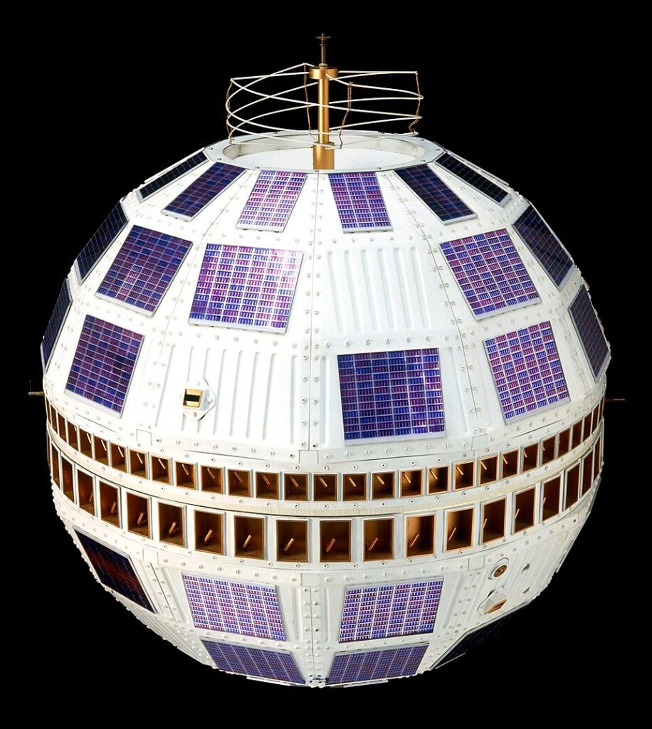 Telstar 1 replica